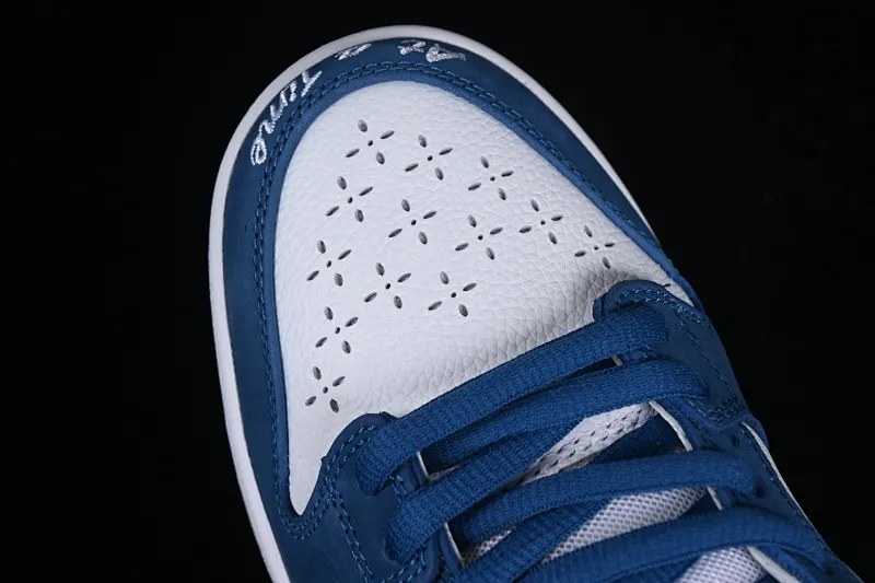 All categories Nk SB Dunk series Nk SB Dunk Low low-top sneakers M version pure original Born x Raised x Nk SB Dunk American street style joint model SB low-top sports and leisure sneakers FN7819-400